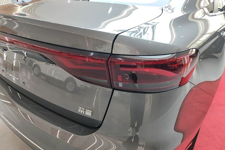 GEELY Emgrand 2022 #8 GEELY Emgrand 2022 car image #8