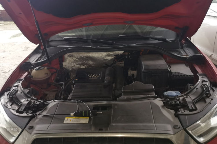 Audi Q3 2016 car image #22