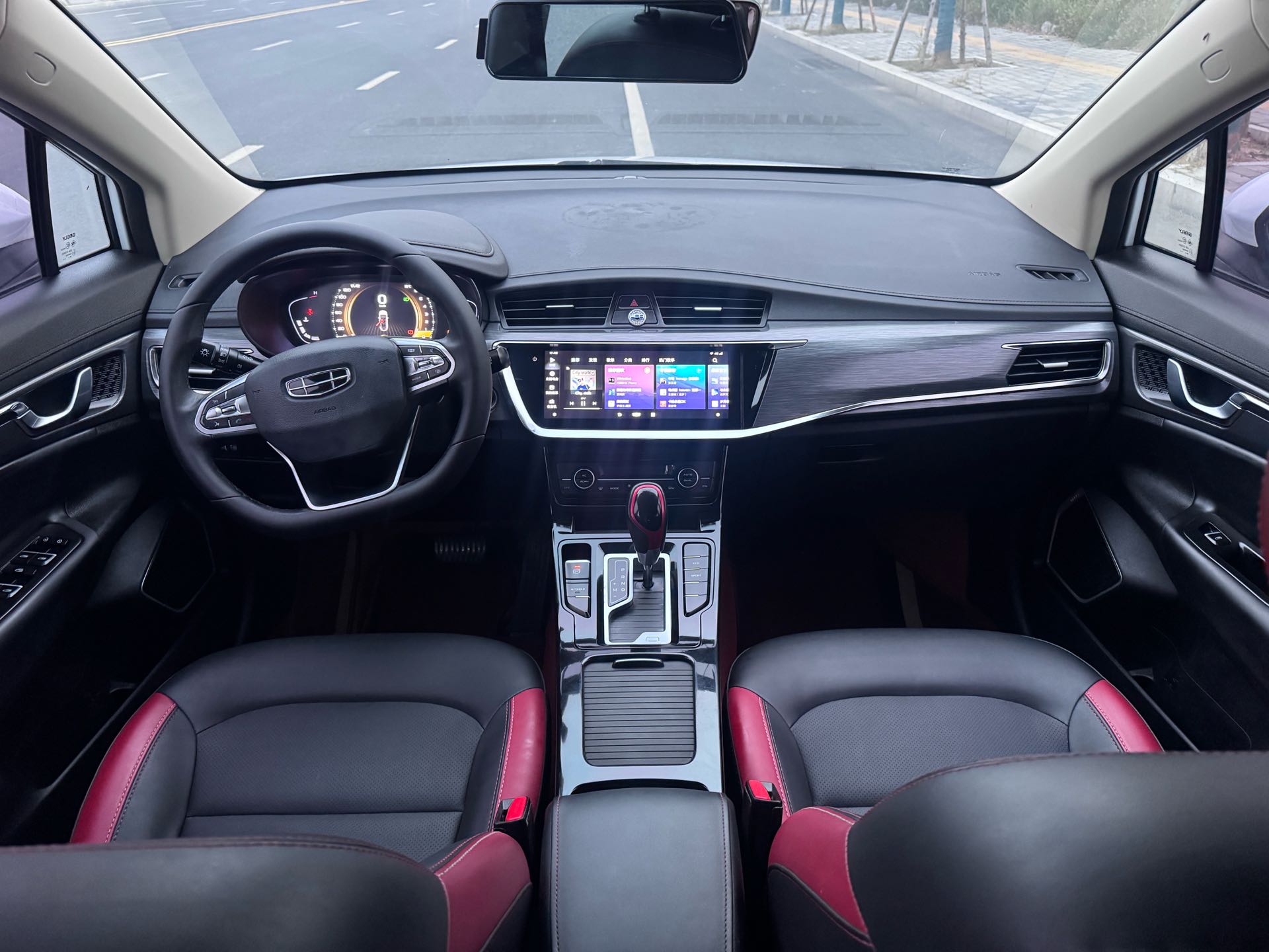 GEELY Emgrand GS 2020 #8 GEELY Emgrand GS 2020 car image #8