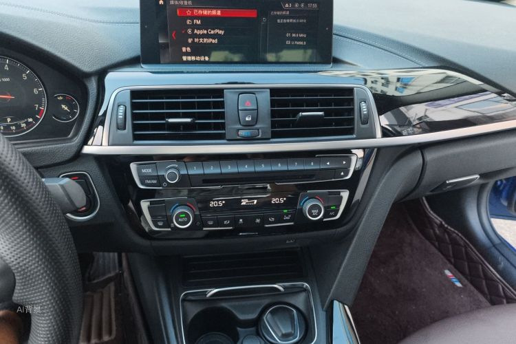BMW 3 Series 2018 car image #15