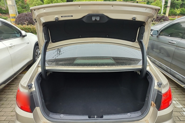 GEELY Emgrand GL 2017 car image #19