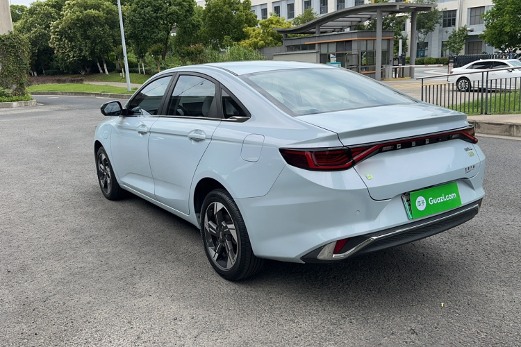 GEELY Emgrand L HiP 2022 car image #6