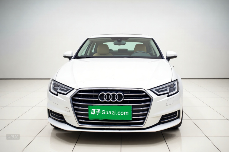 Audi A3 2019 car image #3