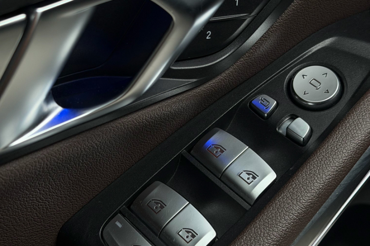 BMW 3 Series 2020 imagem de carro #17