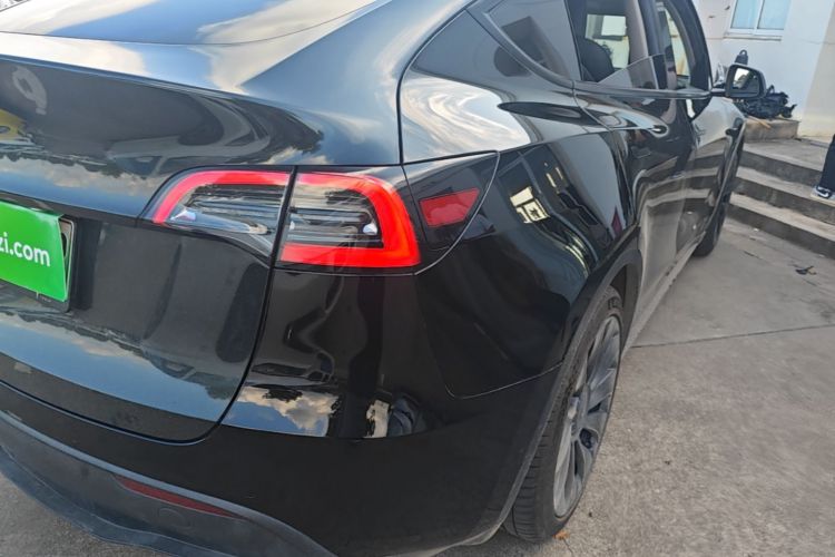 Tesla Model Y 2022 #8 Tesla Model Y 2022 car image #8