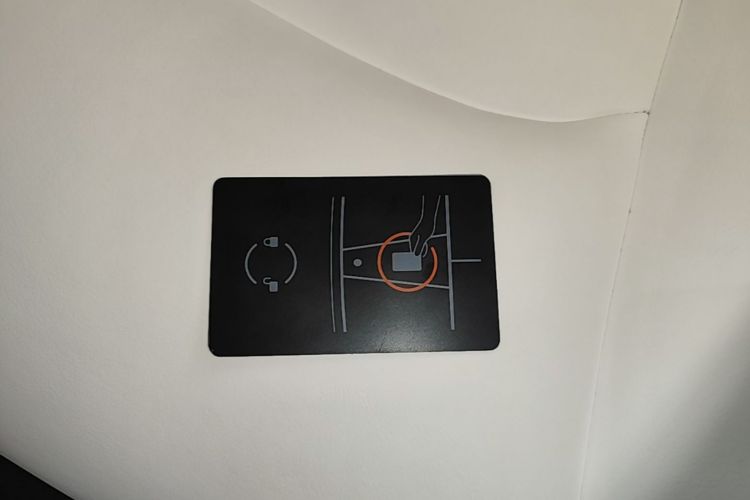 Tesla Model Y 2023 #9 Tesla Model Y 2023 car image #9