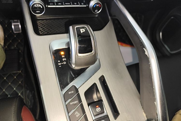 GEELY Coolray 2020 car image #16