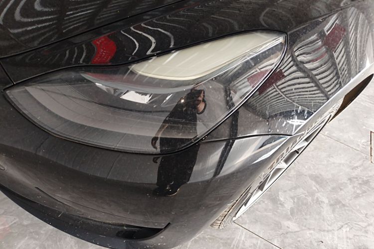 Tesla Model 3 2021 car image #23