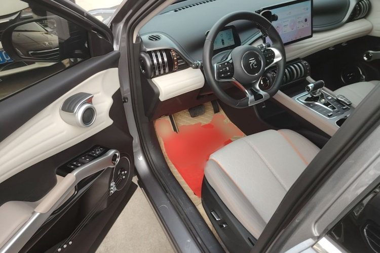 BYD Yuan Plus 2025 immagine di auto #15