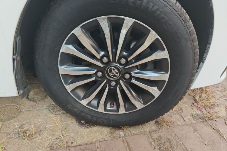 Toyota Corolla 2018 #9 Toyota Corolla 2018 car image #9