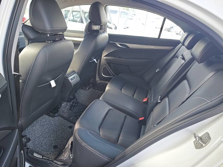 GEELY Emgrand 2019 #6 GEELY Emgrand 2019 car image #6