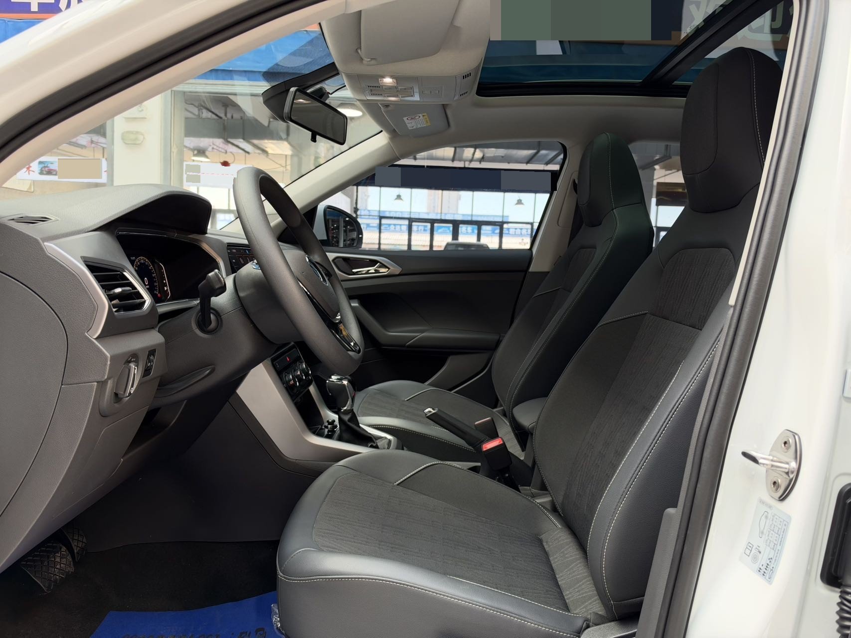 Volkswagen T-Cross 2023 #7 Volkswagen T-Cross 2023 صورة سيارة #7