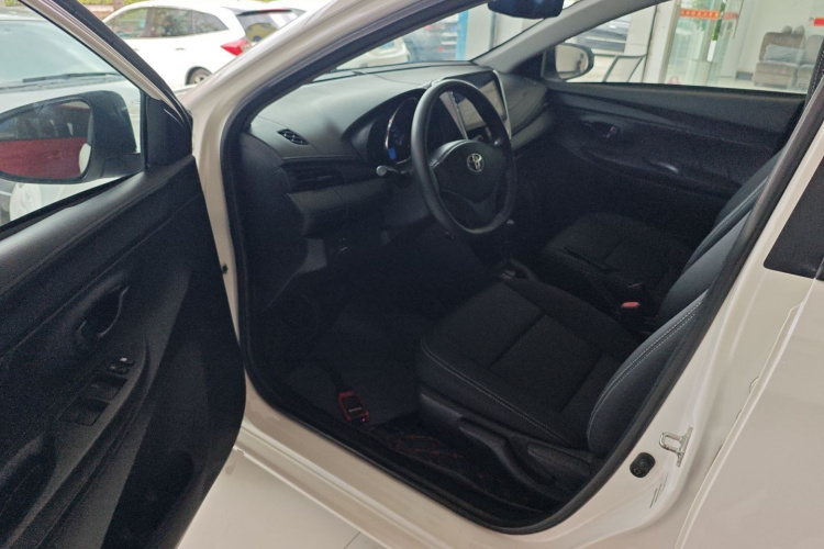 Toyota Vios 2017 immagine di auto #16