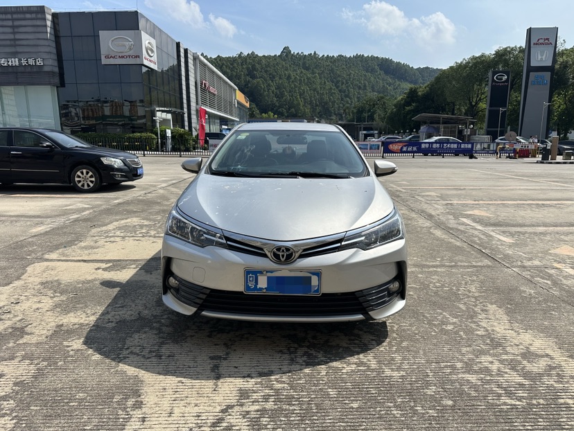 Toyota Corolla 2018 car image #2