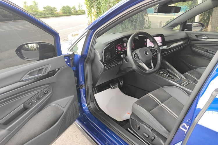 Volkswagen Golf 2021 #16 Volkswagen Golf 2021 car image #16