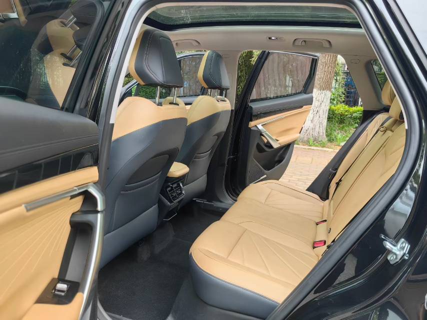 GEELY Boyue L 2023 car image #6