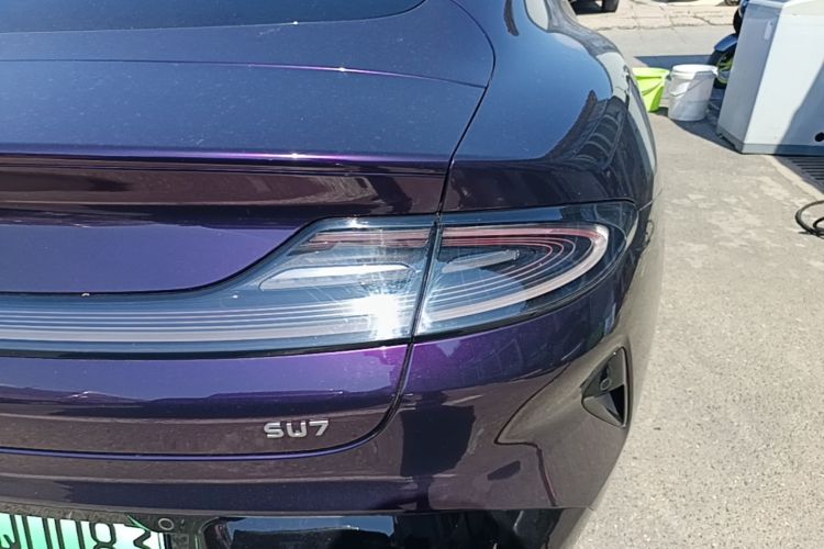 MI SU7 2025 car image #8