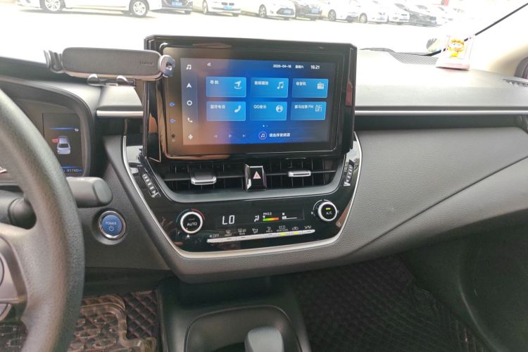 Toyota Corolla 2021 immagine di auto #13