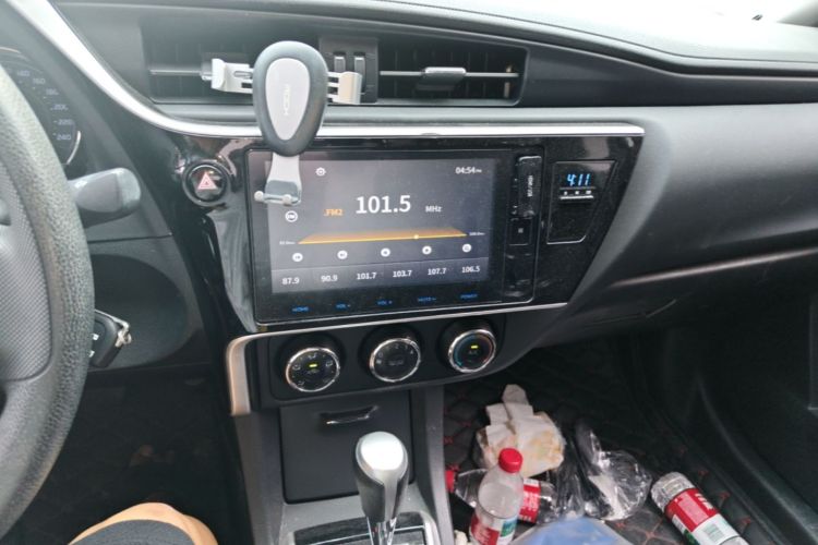 Toyota Corolla 2017 #15 Toyota Corolla 2017 car image #15