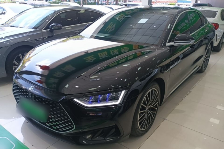 BYD Han 2023 car image #2