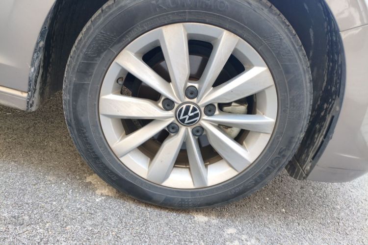 Volkswagen Bora 2021 car image #9