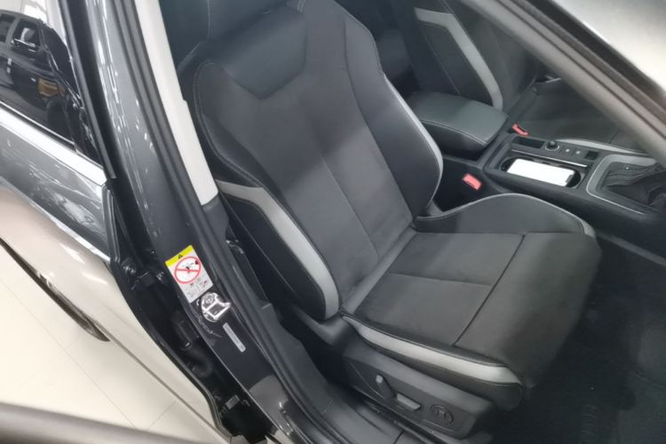 Audi Q3 2020 car image #22