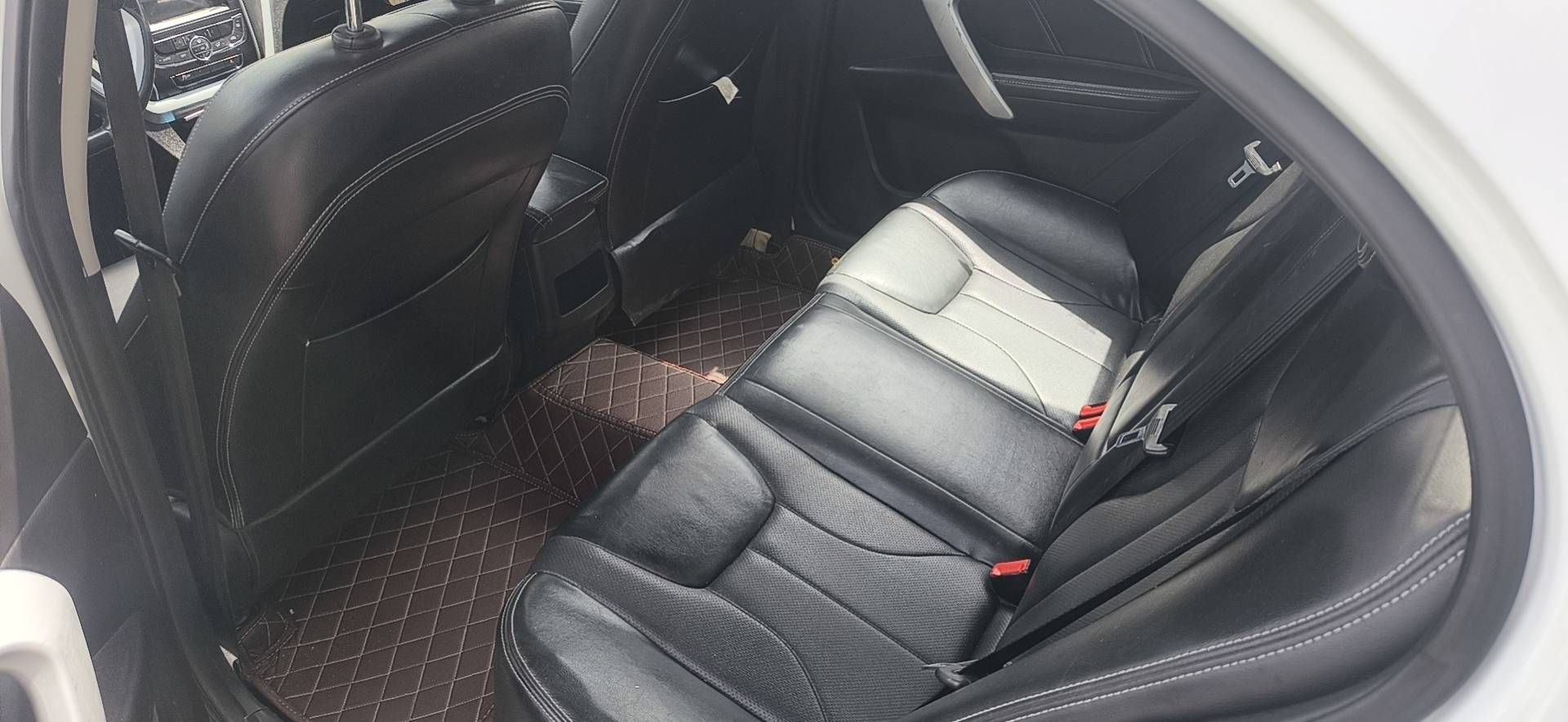 GEELY Emgrand 2016 imagem de carro #6