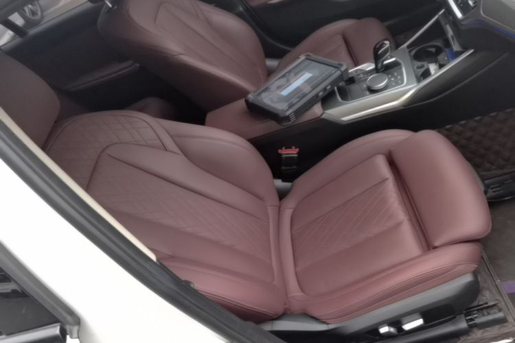 BMW 3 Series 2022 car image #24