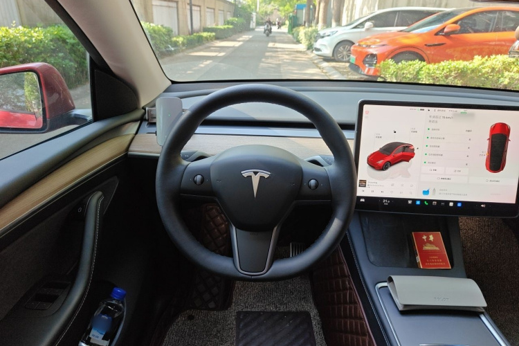 Tesla Model Y 2022 #15 Tesla Model Y 2022 immagine di auto #15