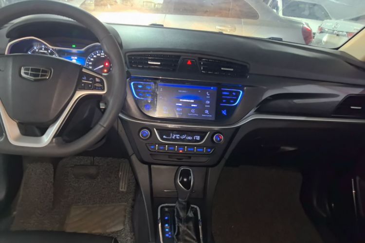 GEELY Emgrand 2016 #13 GEELY Emgrand 2016 car image #13