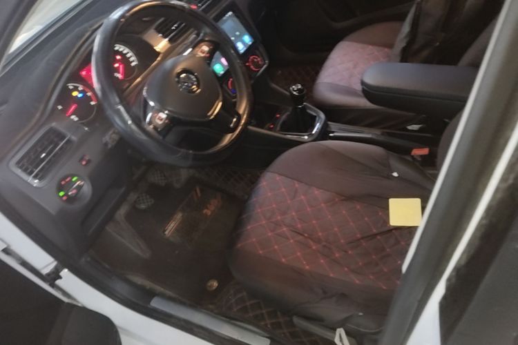 Volkswagen Santana 2019 car image #19
