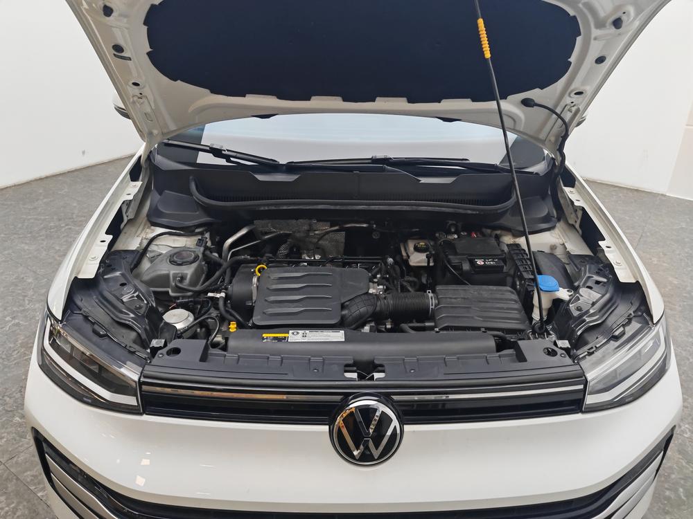 Volkswagen Tharu 2024 car image #10