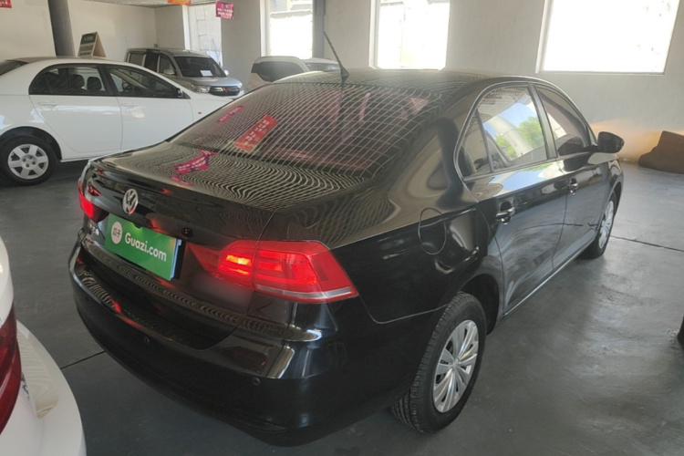 Volkswagen Santana 2016 car image #7