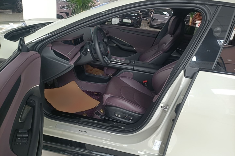 MI SU7 2024 immagine di auto #16