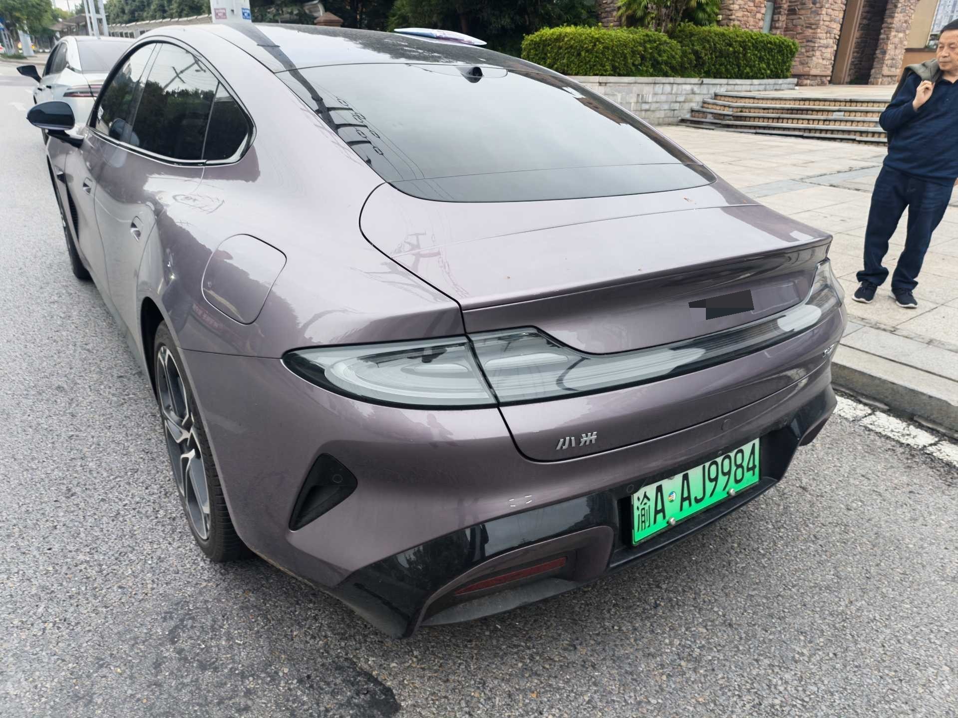 MI SU7 2025 immagine di auto #3