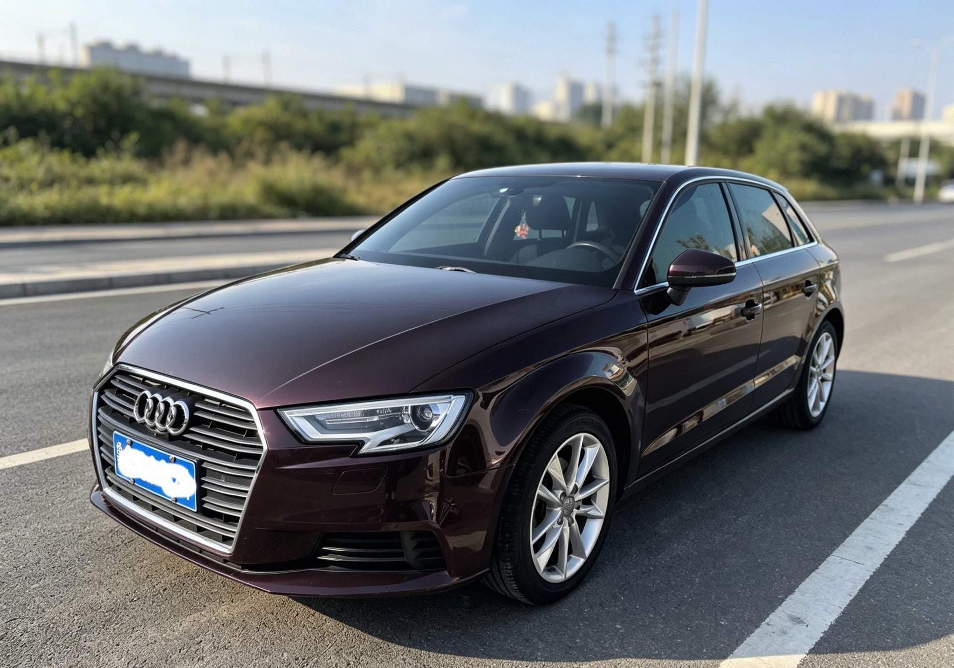 2018 2018 car image