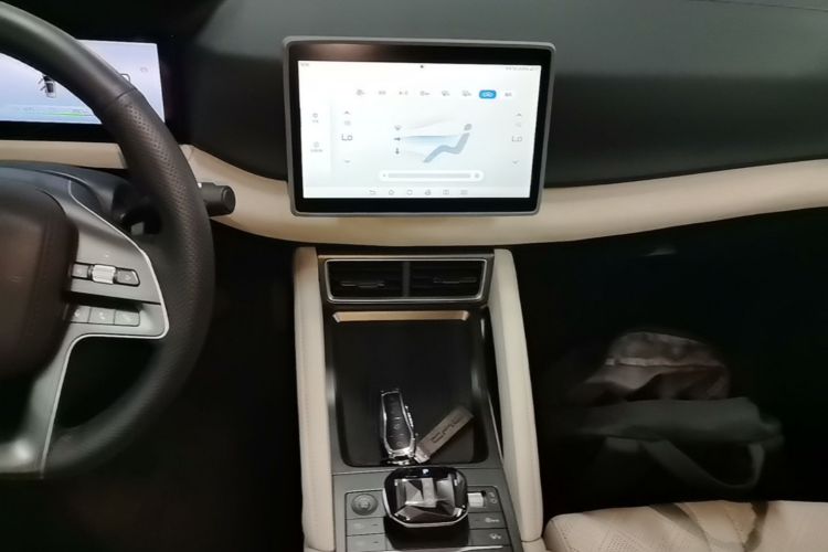 BYD YuanUP 2024 imagem de carro #13