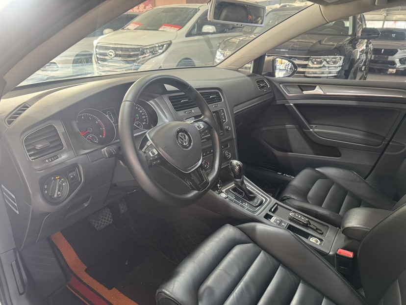 Volkswagen Golf 2015 car image #4