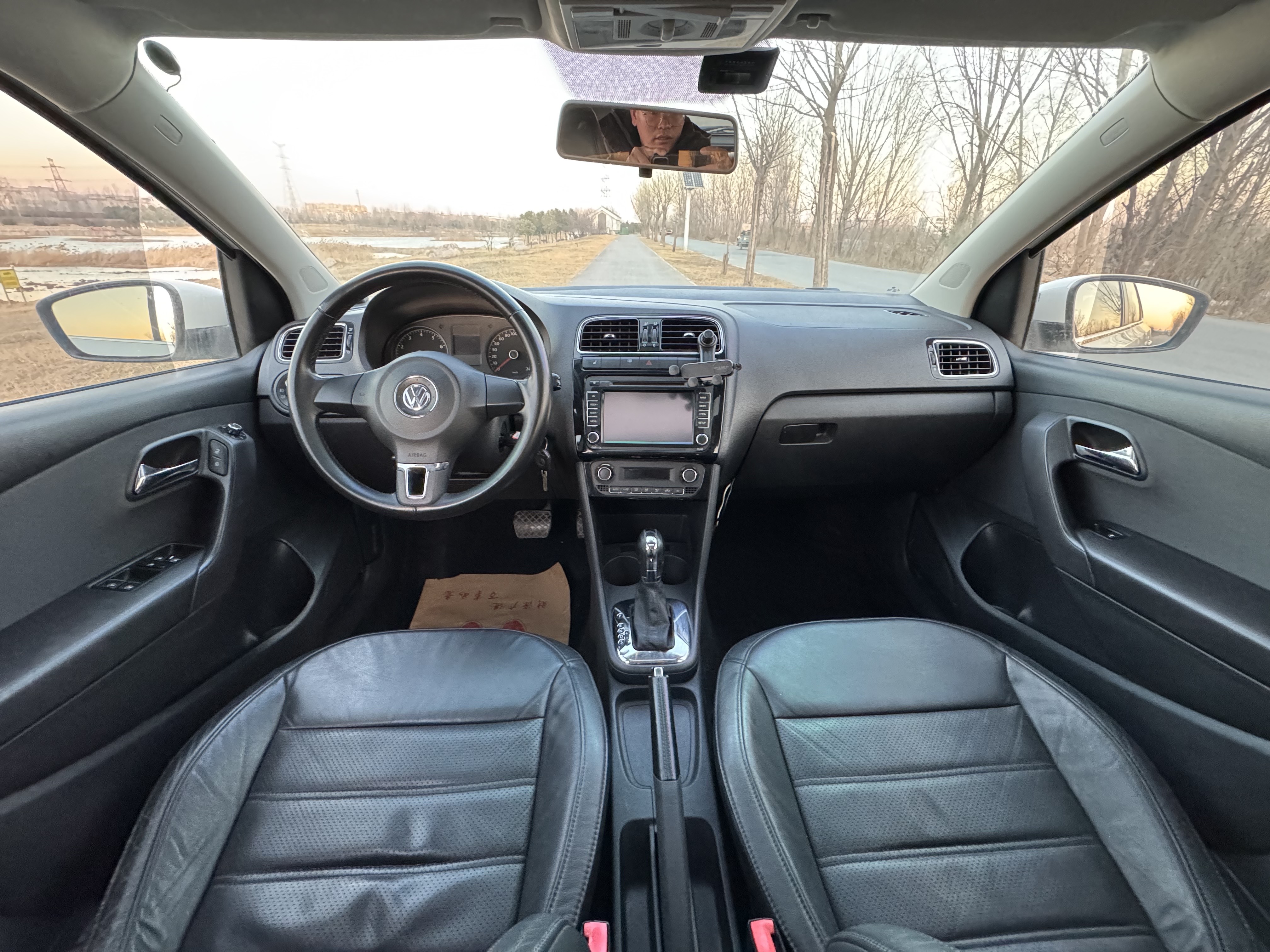 Volkswagen Polo 2011 #10 Volkswagen Polo 2011 изображение автомобиля #10