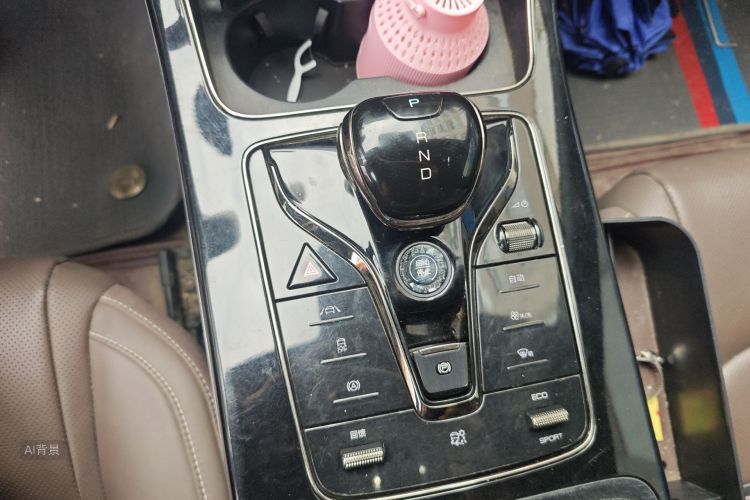 BYD Han 2022 immagine di auto #16