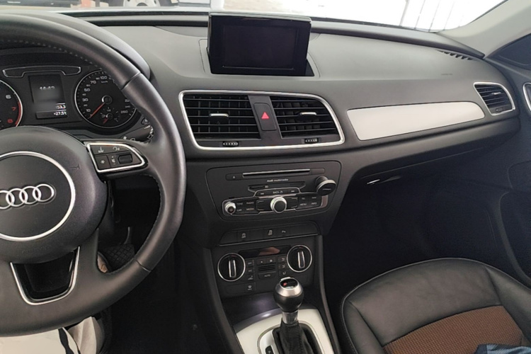 Audi Q3 2018 #10 Audi Q3 2018 car image #10
