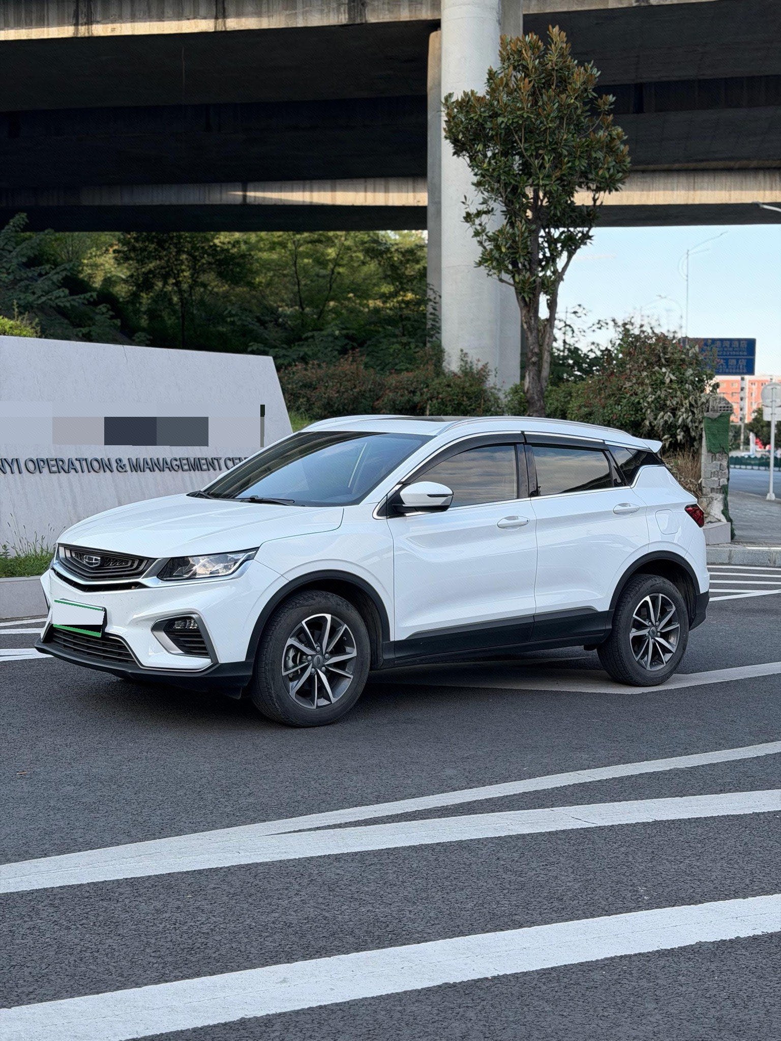 GEELY Coolray 2021 car image 