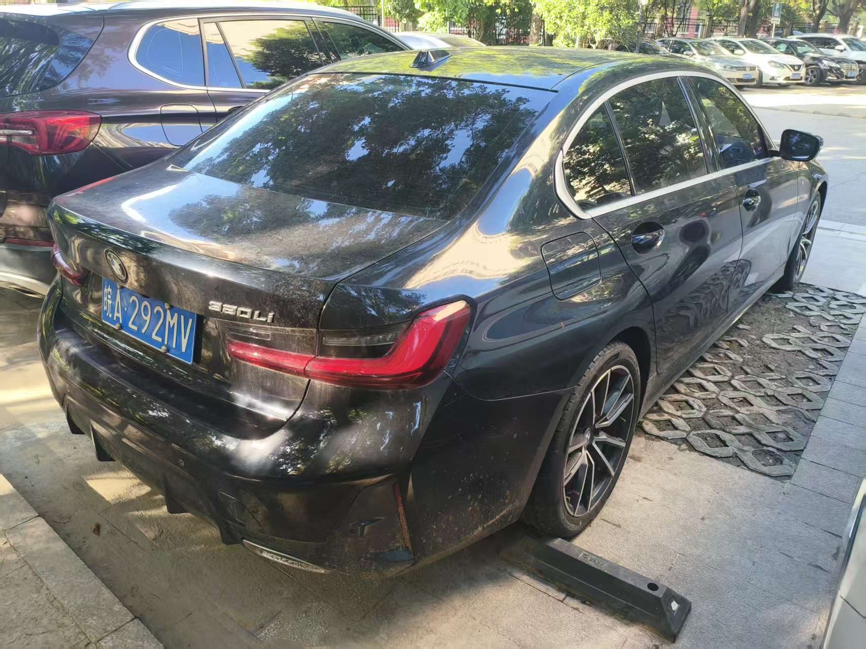 BMW 3 Series 2023 #2 BMW 3 Series 2023 car image #2