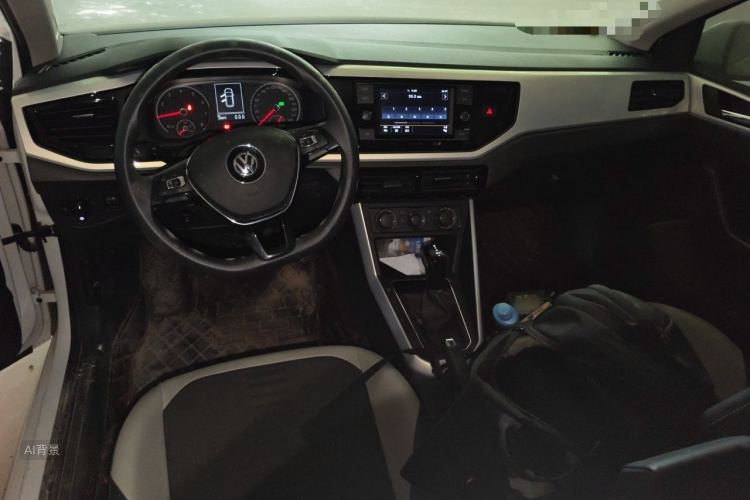 Volkswagen Polo 2021 car image #11