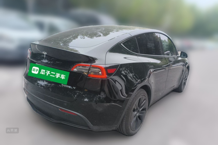Tesla Model Y 2024 #7 Tesla Model Y 2024 car image #7