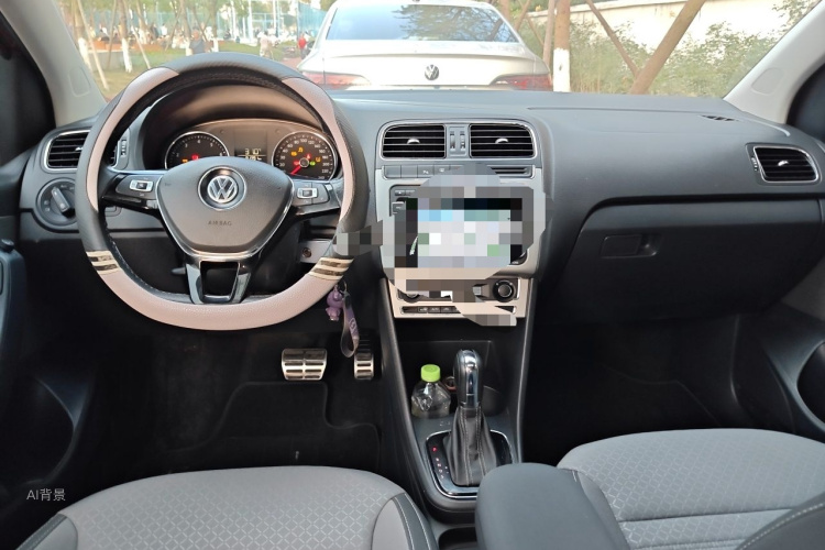 Volkswagen Polo 2015 #11 Volkswagen Polo 2015 car image #11