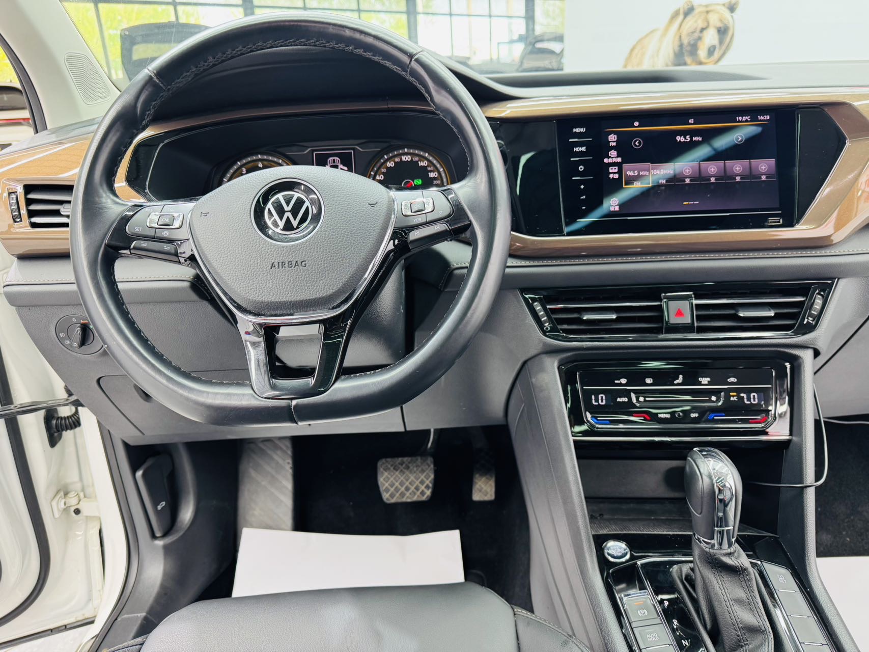 Volkswagen Tharu 2022 #7 Volkswagen Tharu 2022 car image #7