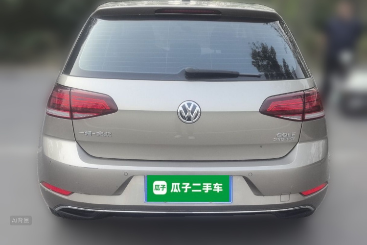 Volkswagen Golf 2019 car image #6