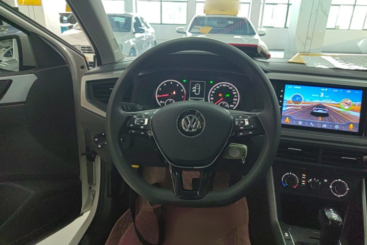 Volkswagen Polo 2020 car image #15