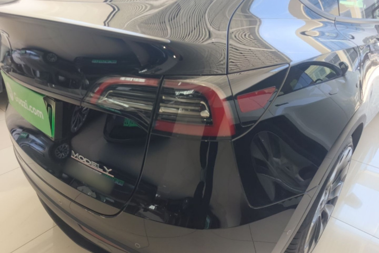 Tesla Model Y 2022 #8 Tesla Model Y 2022 car image #8